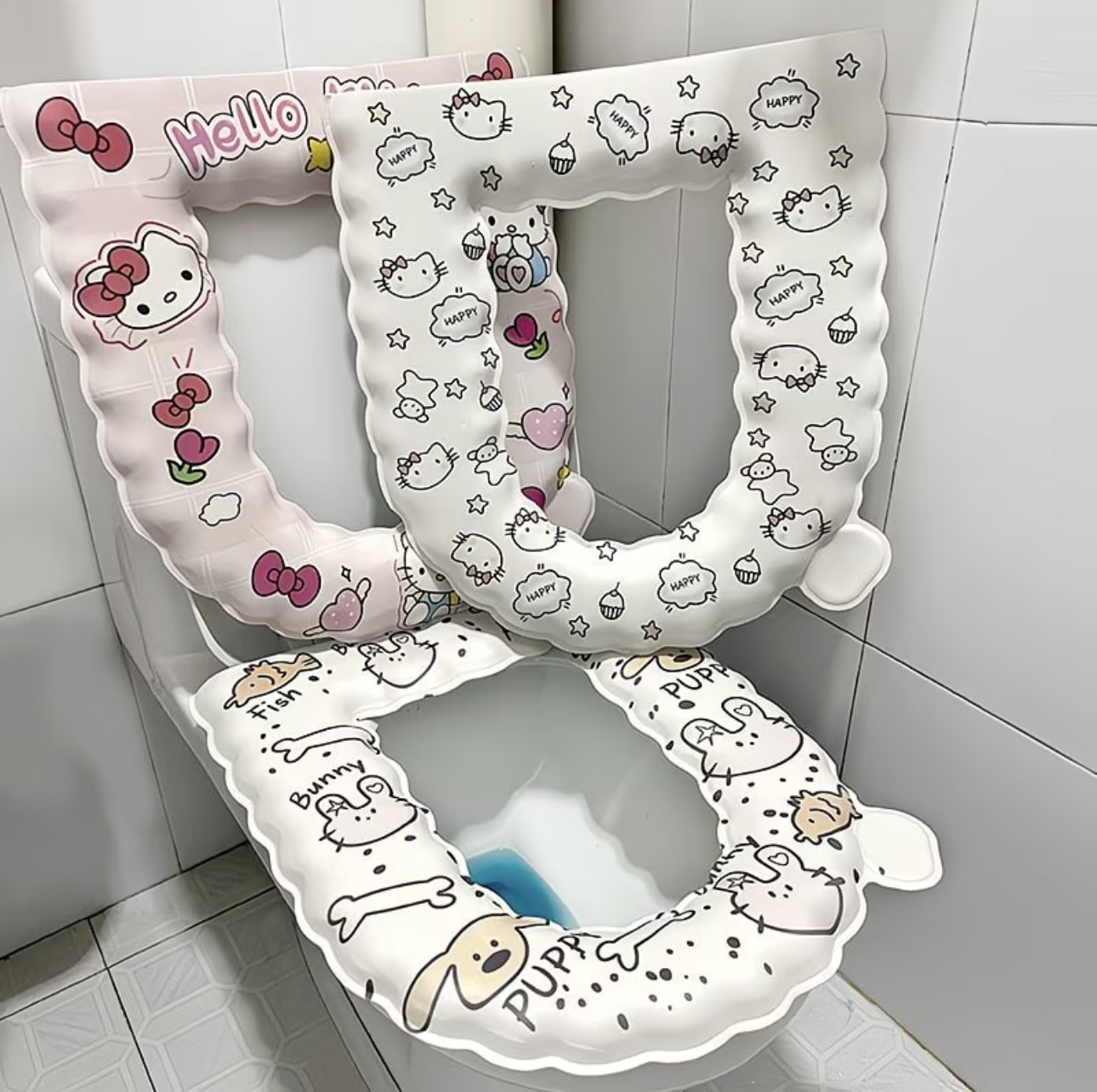 Housse de siège de toilette imperméable motif Sanrio (Hello Kitty & chiens mignons)