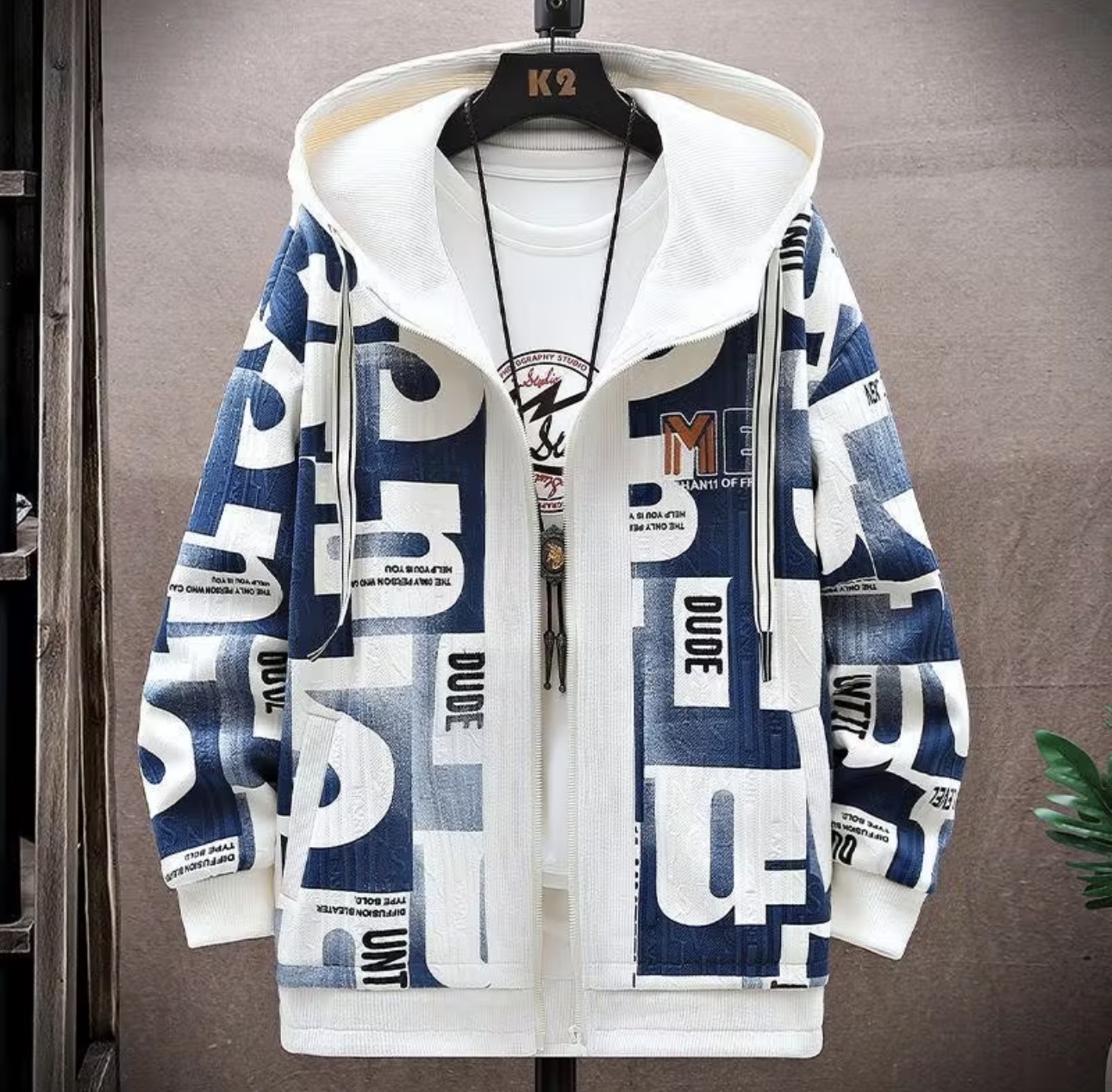 Veste zippée à capuche homme motif typographie streetwear texture gaufrée