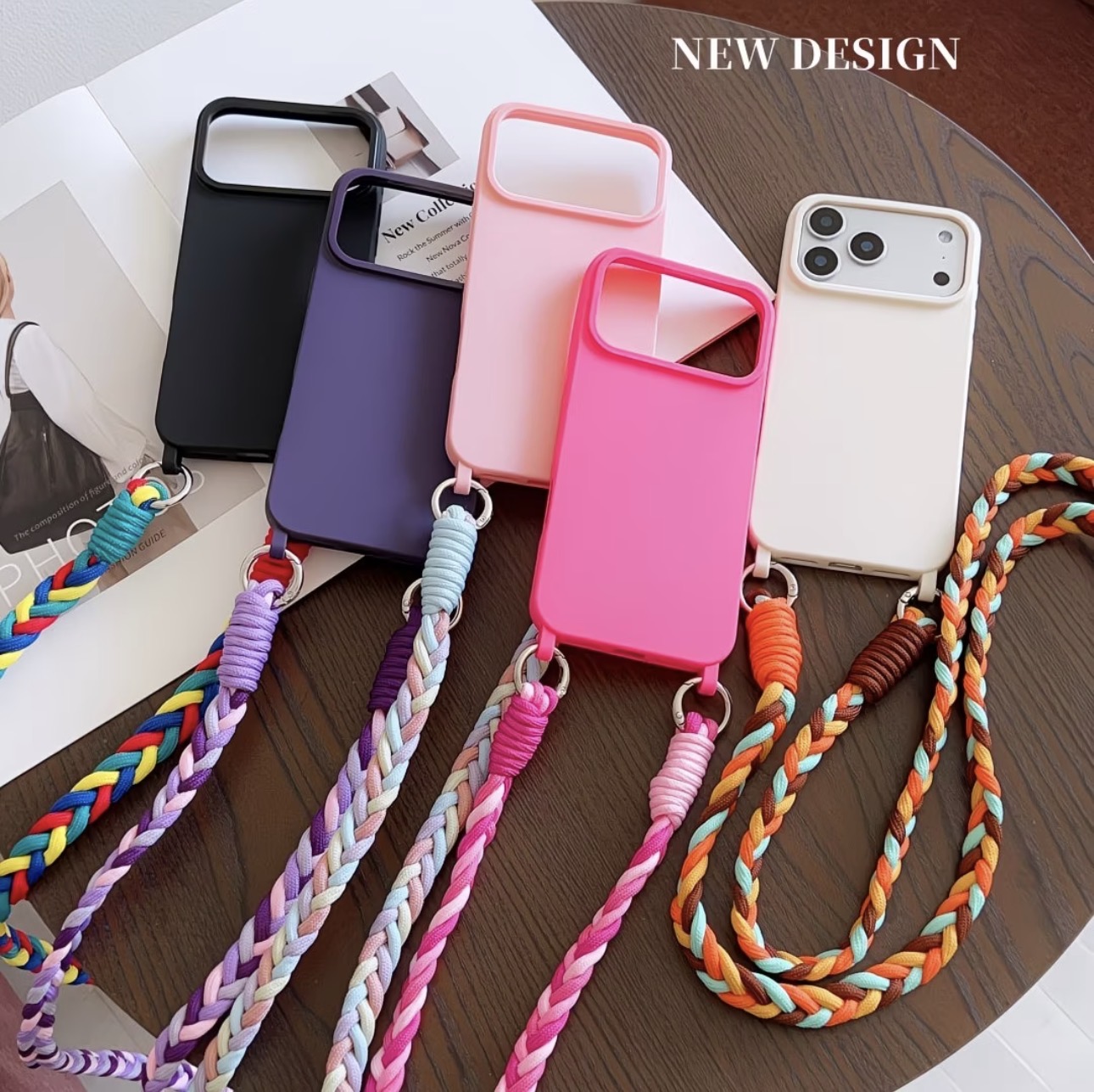Coque iPhone avec bandoulière tressée multicolore