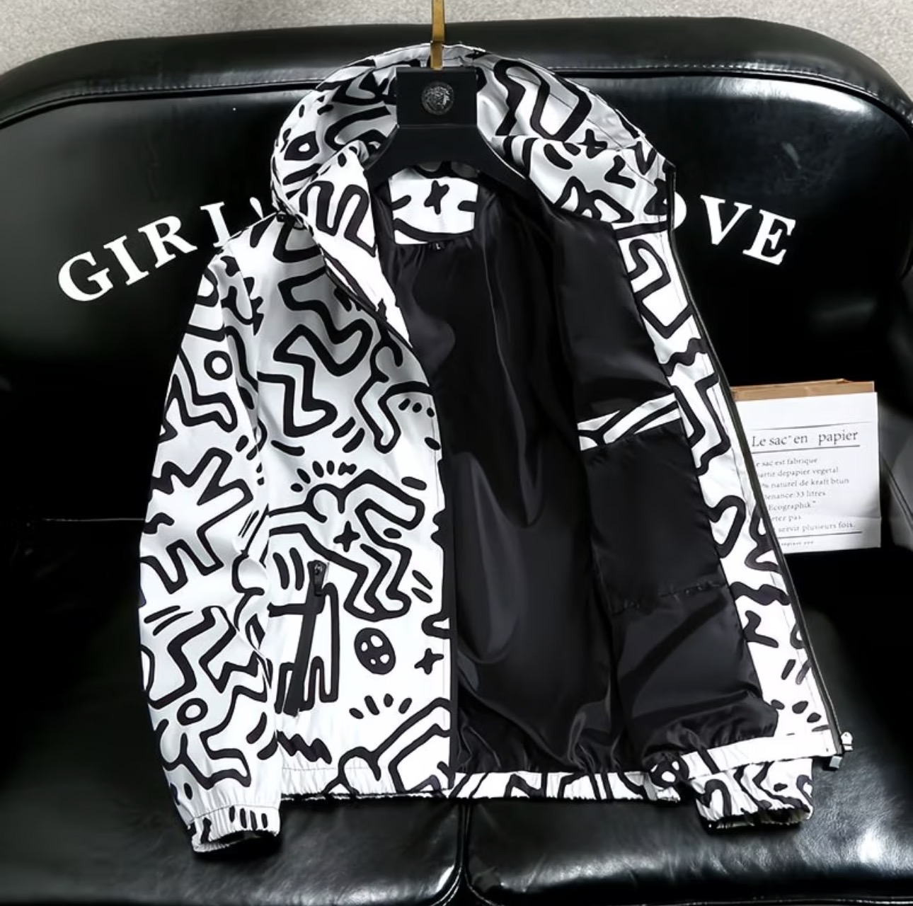 Veste coupe-vent homme imprimé street art style Keith Haring à capuche